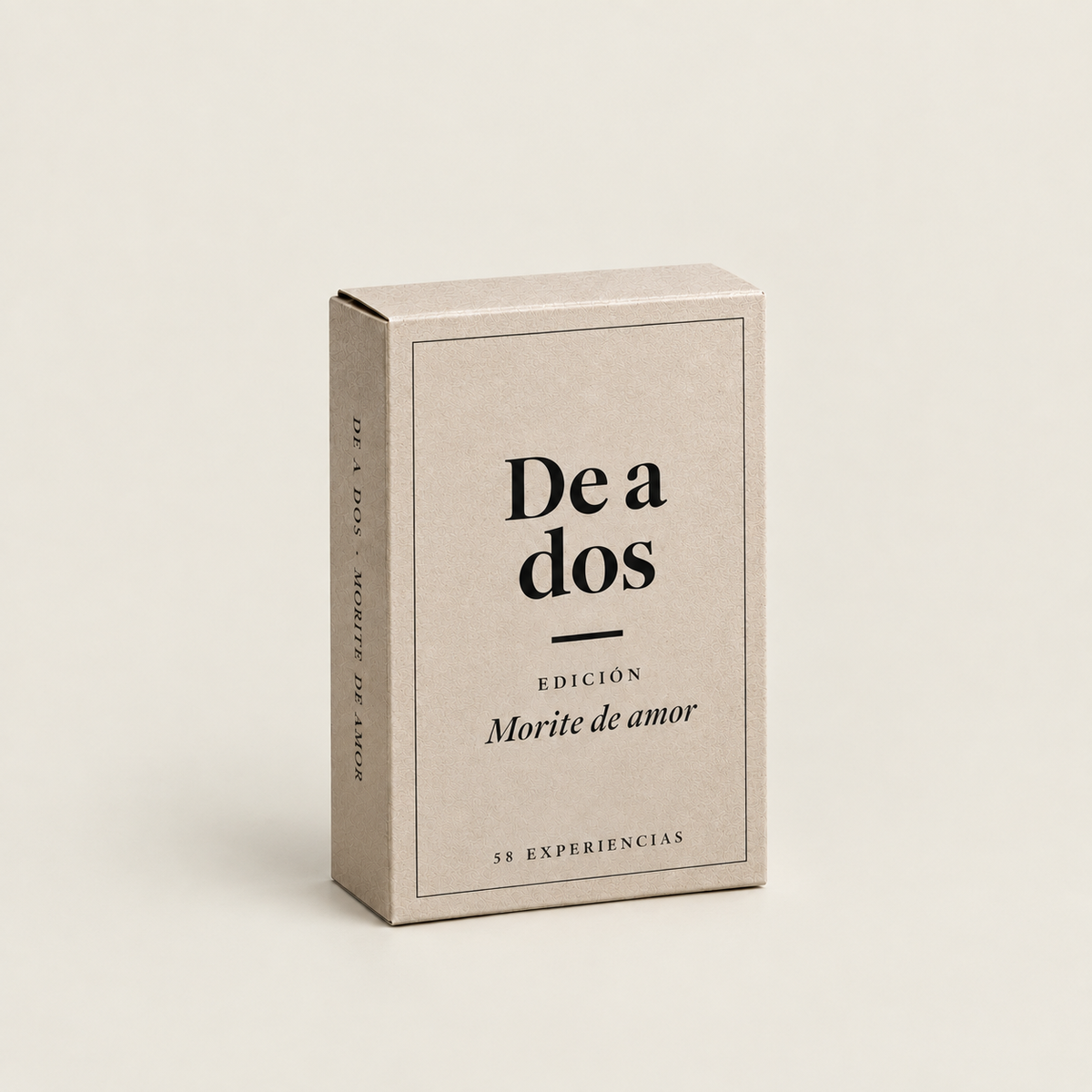 Cartas de Morite de amor desplegadas sobre la mesa